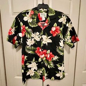Ky’s Hawaii Tropical Hibiscus Print on Black Short Sleeve Shirt